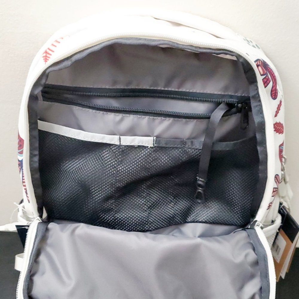 THE NORTH FACE WOMEN'S JESTER BACKPACK - Picture 6 of 9